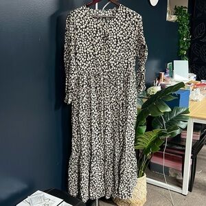 Black white printed old navy dress